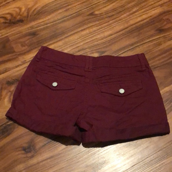 Aeropostale Midi Twill Shorts size 2 maroon - Picture 3 of 3